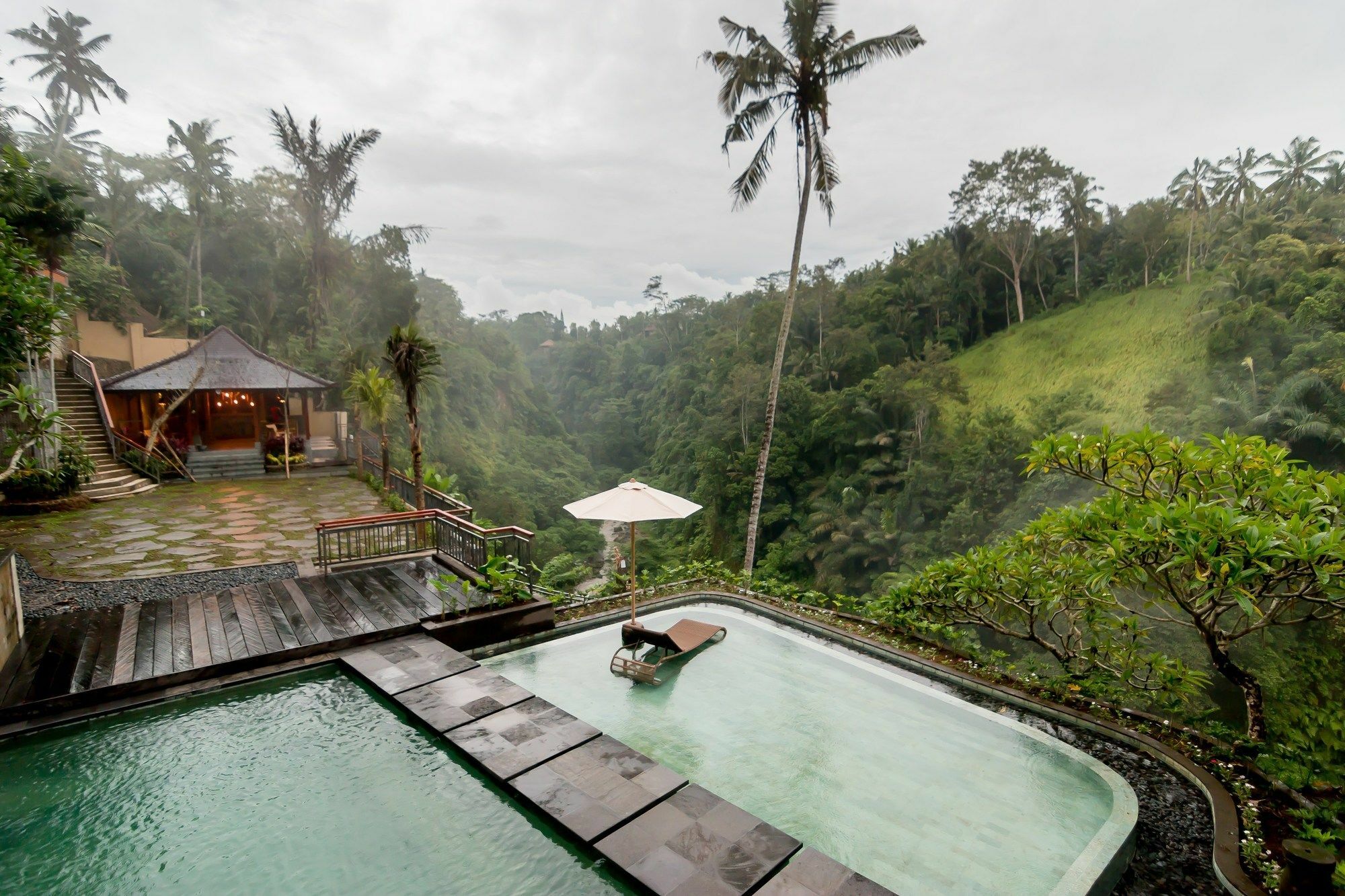 Ulun - Chse Certified 4*